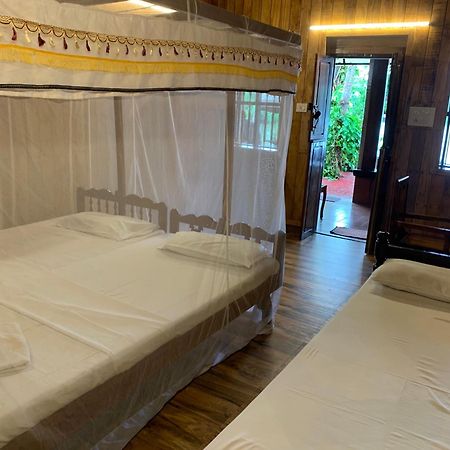 Malayalam Lake Resort Alappuzha Luaran gambar