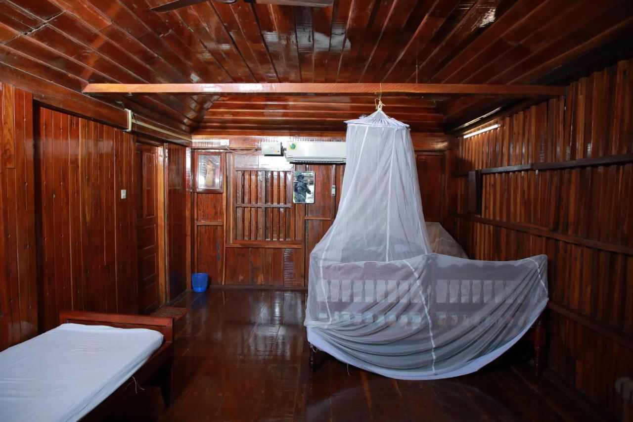 Malayalam Lake Resort Alappuzha Luaran gambar