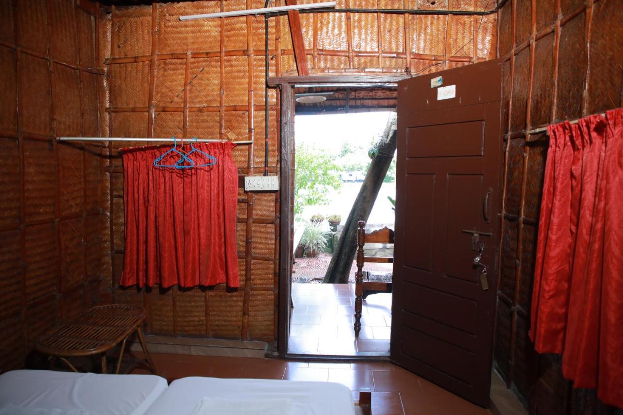 Malayalam Lake Resort Alappuzha Luaran gambar