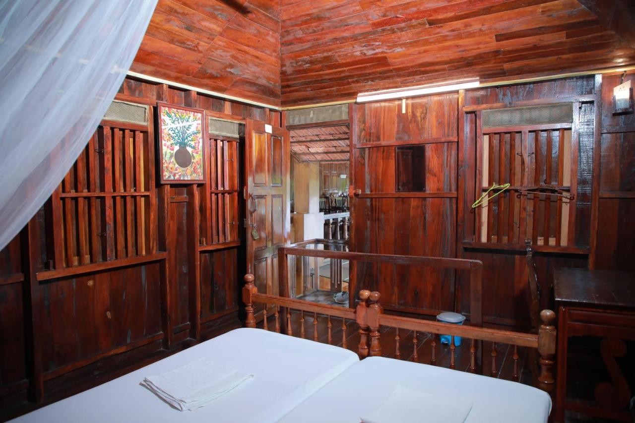 Malayalam Lake Resort Alappuzha Luaran gambar