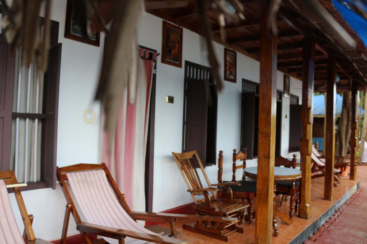 Malayalam Lake Resort Alappuzha Luaran gambar