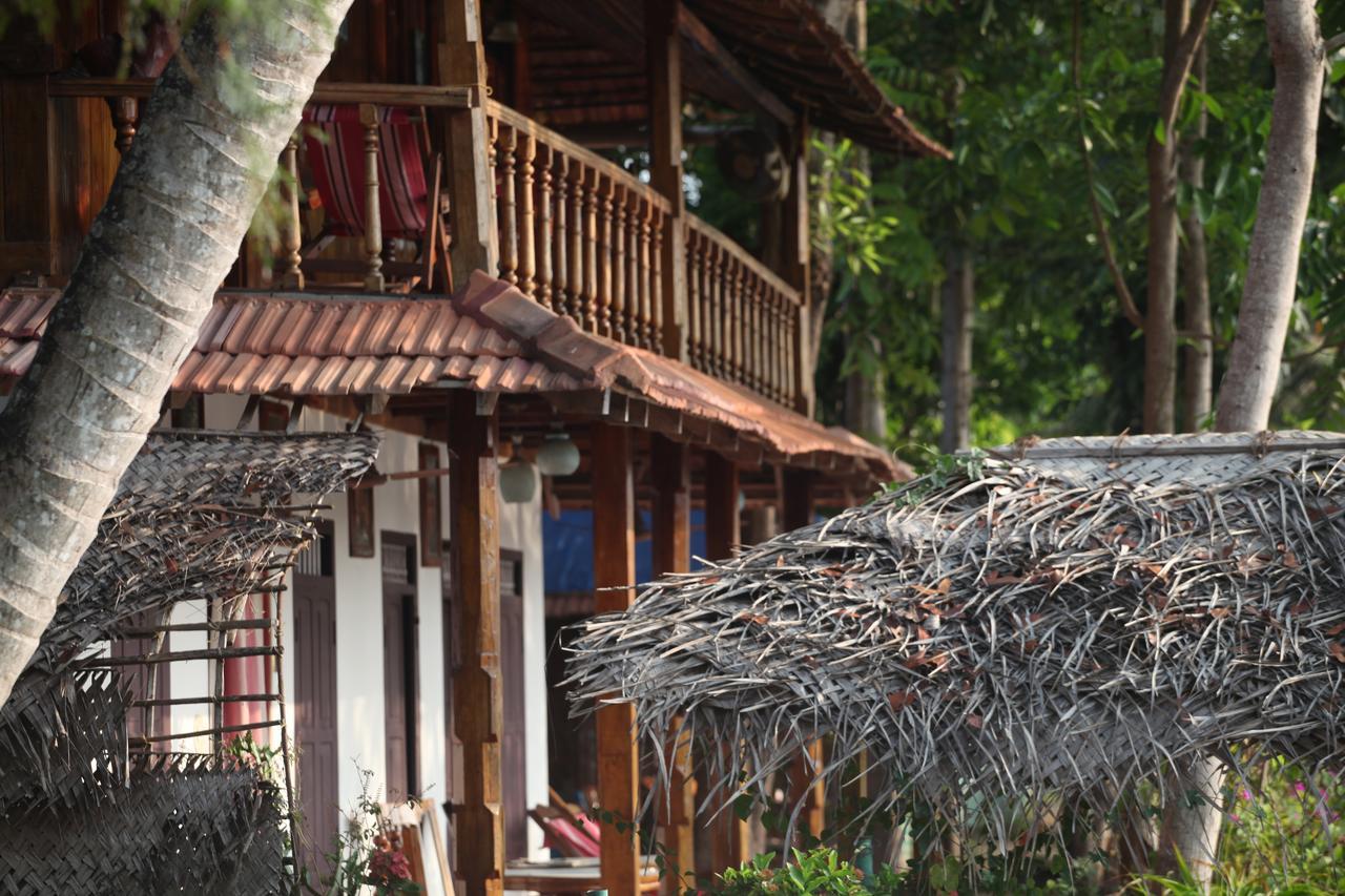 Malayalam Lake Resort Alappuzha Luaran gambar
